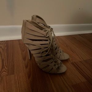 Beige heels